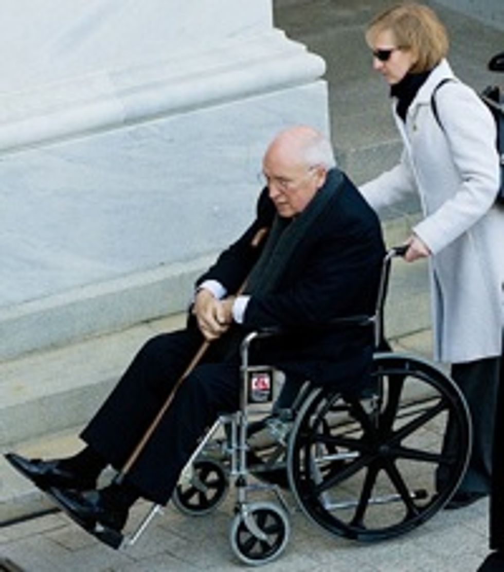 Dick Cheney To Shoot At Mitt Romney For Fundraising Stunt