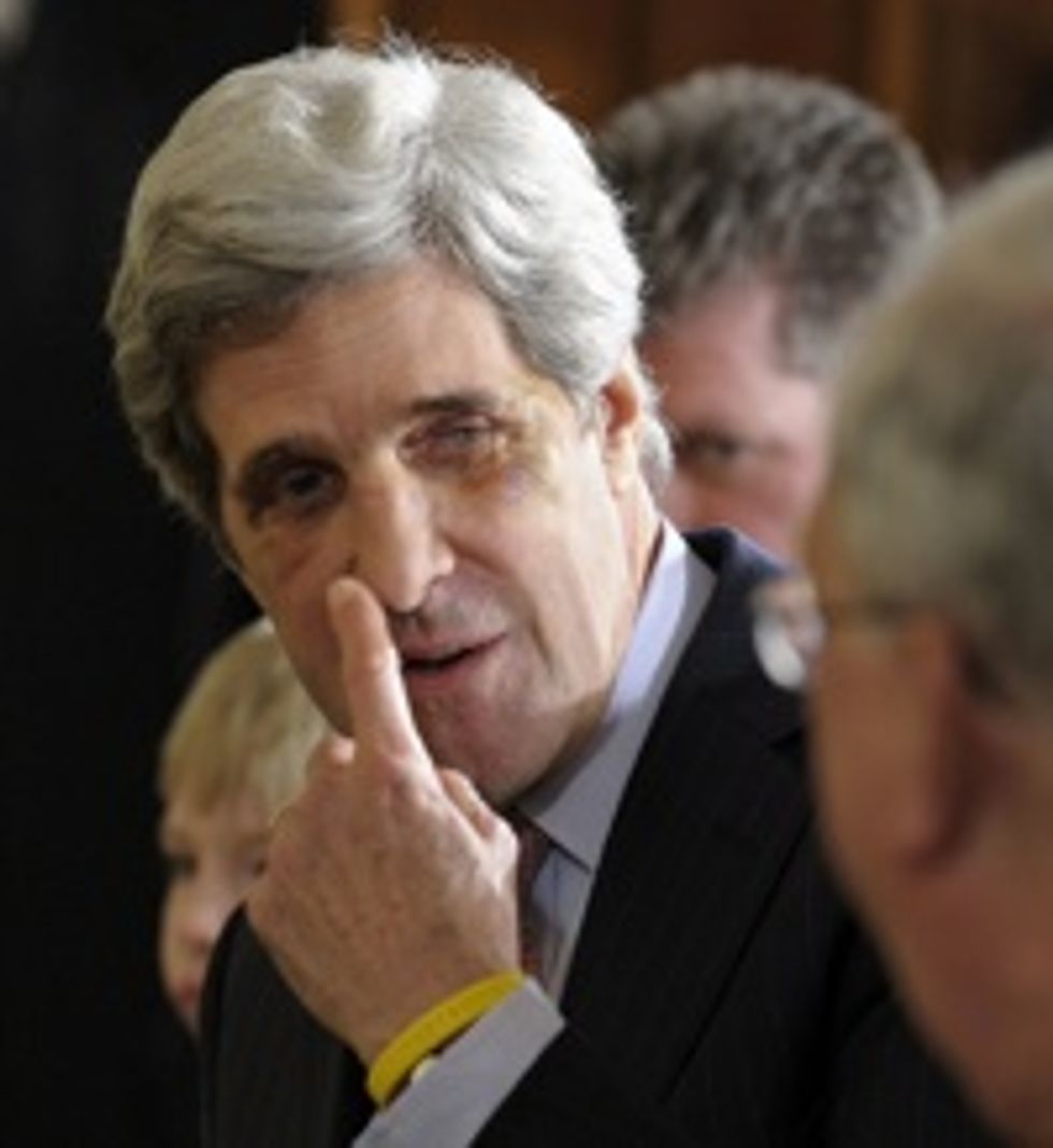 John Kerry To Play Fellow Tall, Limp Massachusetts Patrician Mitt Romney In Debate Practice