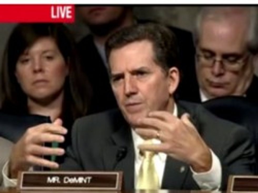 Senate Banking Committee Treats JP Morgan Chief Jamie Dimon to Luxury Tongue Bath