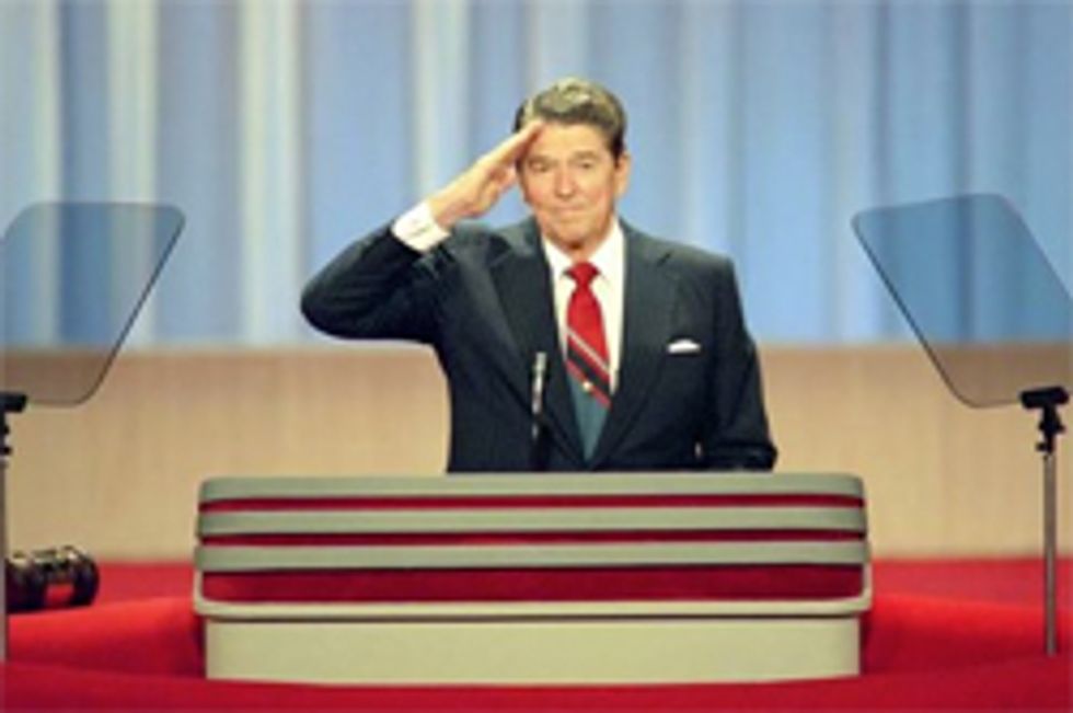 Rick Santorum: Make Teleprompters 'Illegal' On The Campaign Trail