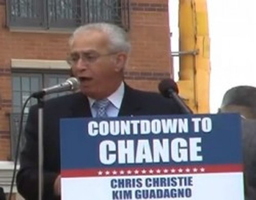 Christie Mentor Alex DeCroce Dies in NJ Assembly Bathroom