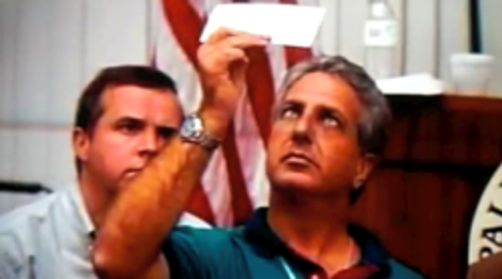Obama Wins First in the Nation New Hampshire Pre-Primary