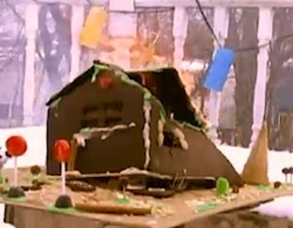 Merry Xmas, America! (Don't Eat the Poison Gingerbread Houses)