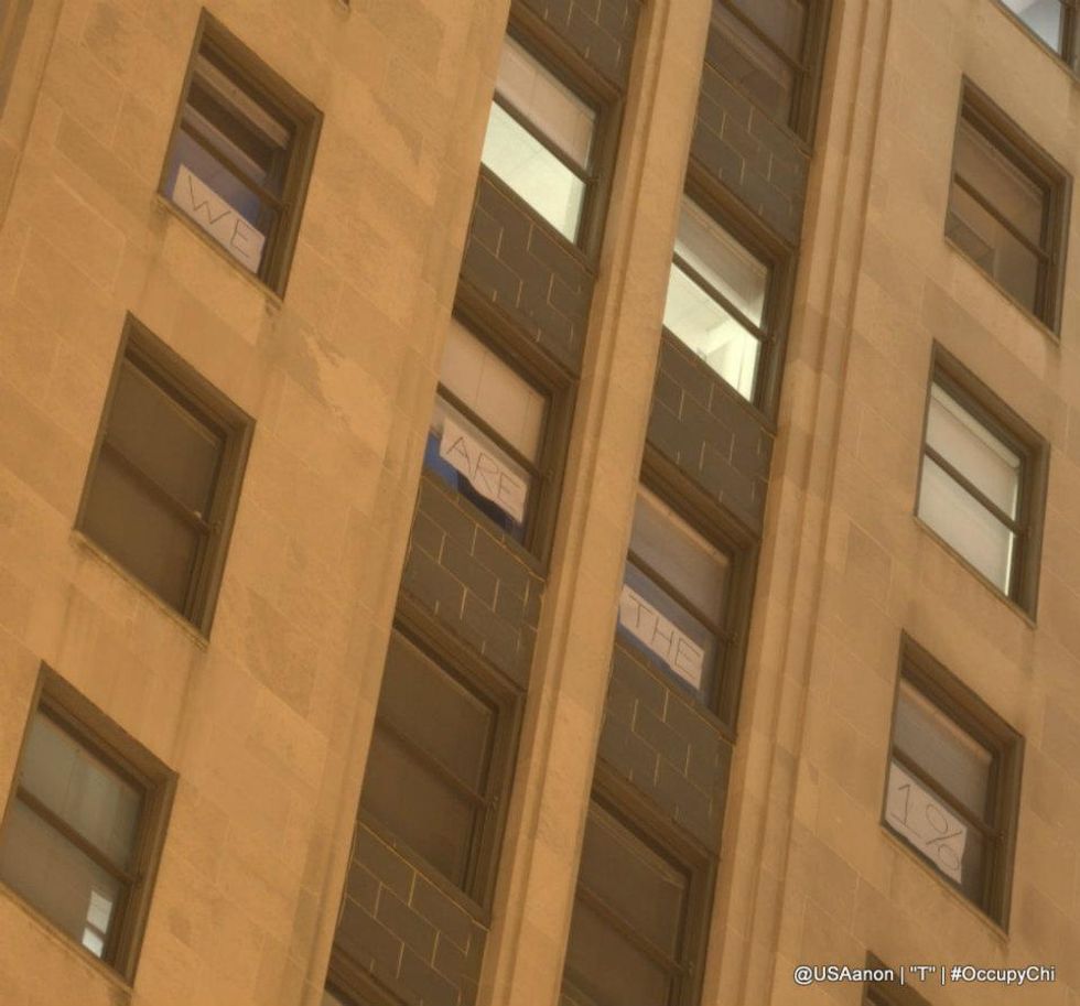 Chicago Board of Trade Princes Mock Occupy Chicago Protesters From On High