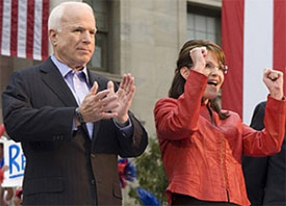 Sarah Palin Declared TRAITOR For Endorsing Crazy Carly Fiorina