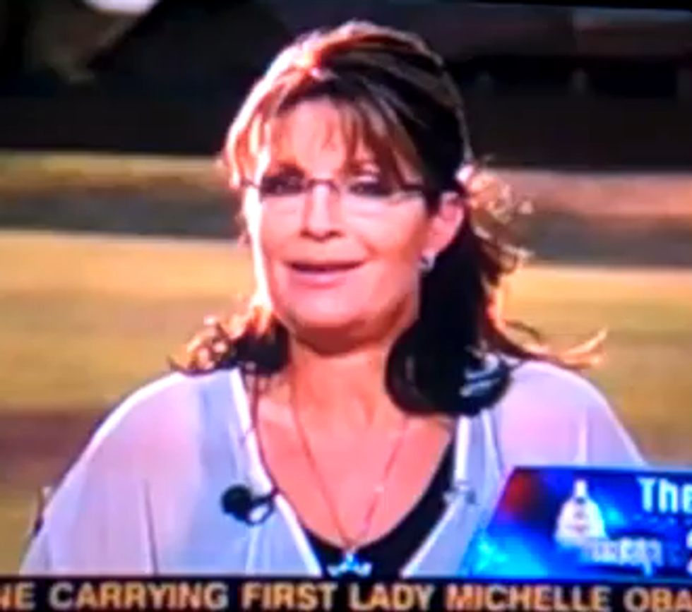Sarah Palin Follows Comedy Rules And Quits Bus Tour Halfway Through