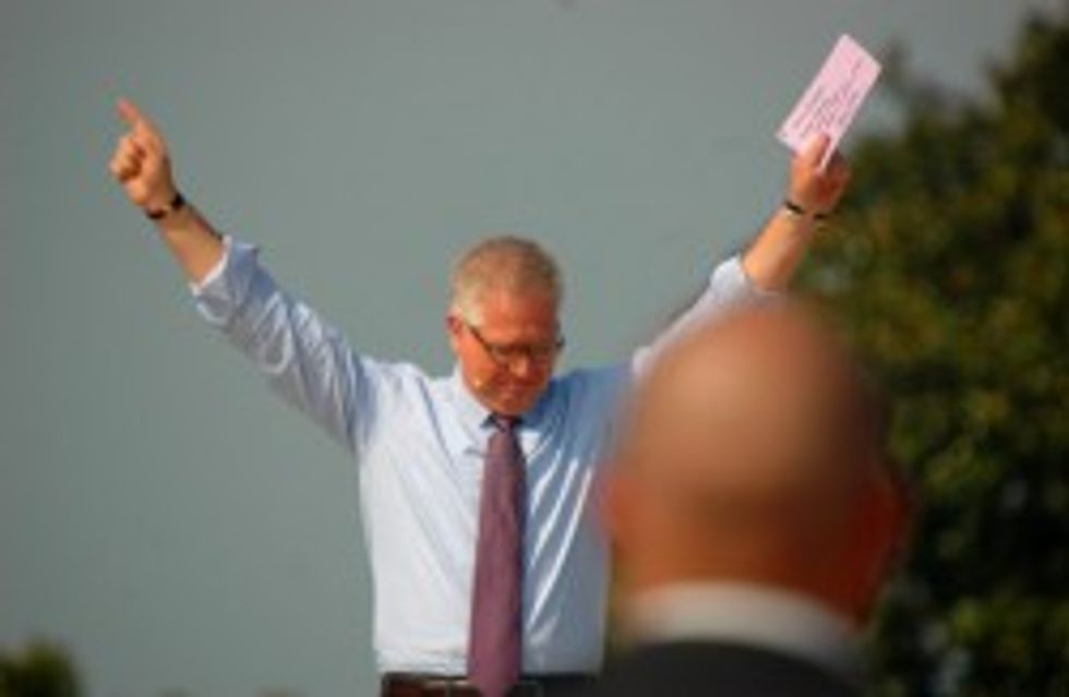 Libtard Victory: Fearful Glenn Beck Moving Away From New York