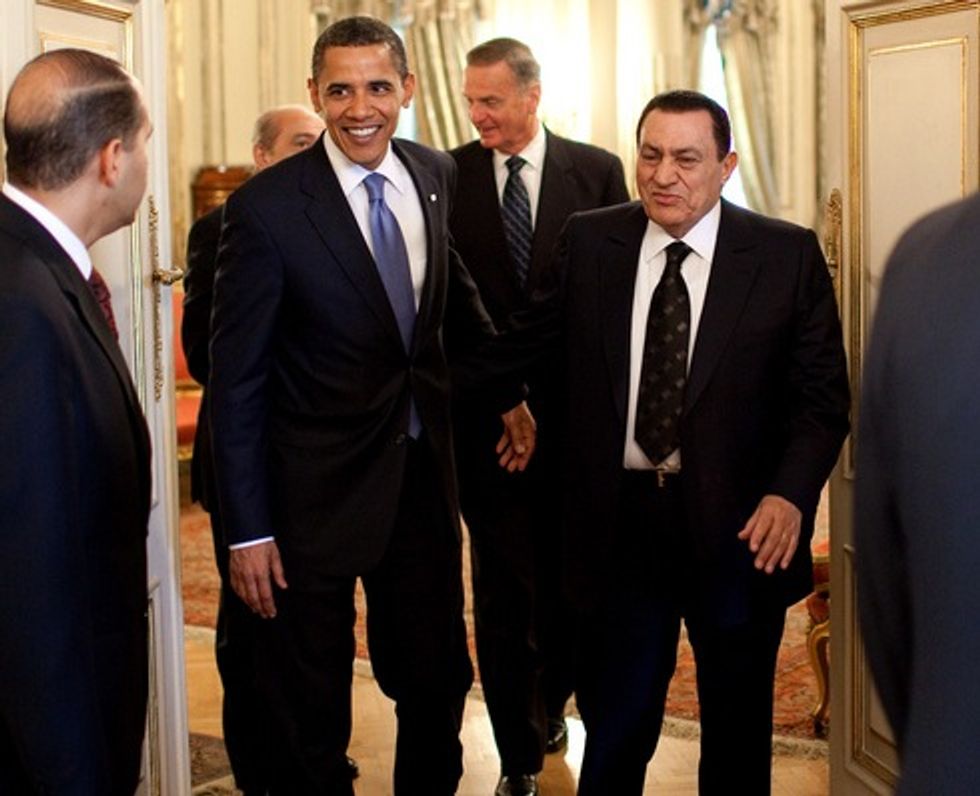 Hey, Here Is a Photo of Obama Egypt Anti-American Groups Can Use!