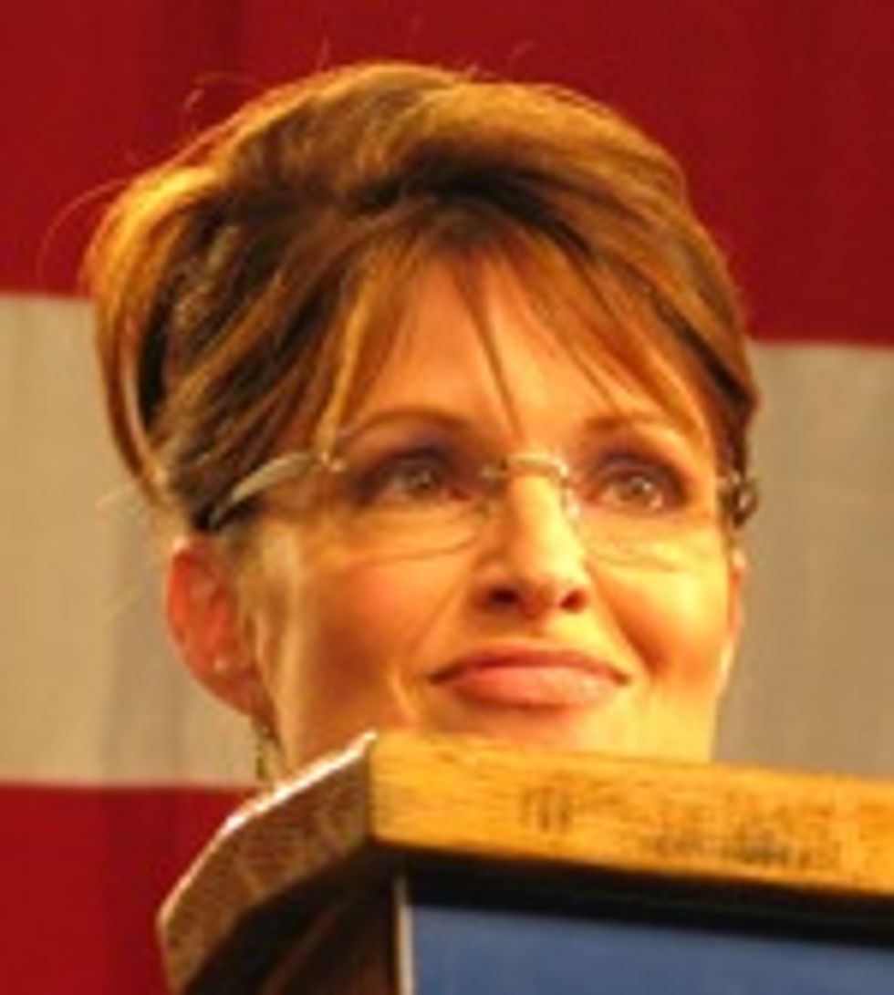 Sexist Mitt Romney Calls Sarah Palin 'Beautiful'