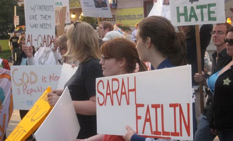 Palin-Beck 9/11 DeathFest Crowd Haunted By Weird Protesters