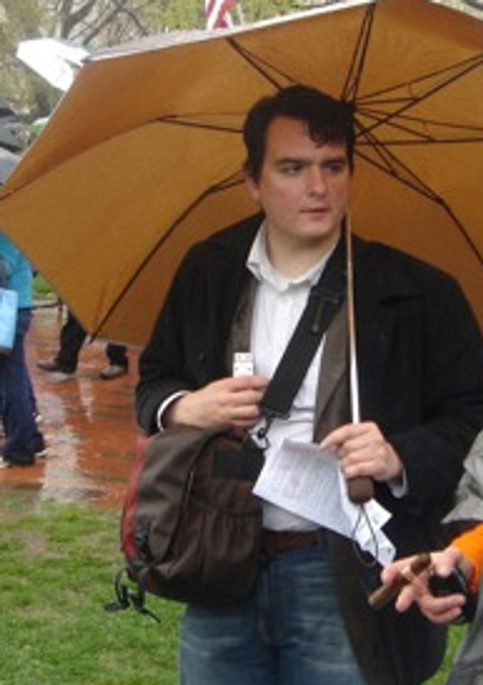 Famous Teabag-Beat Reporter Dave Weigel Apologizing Again