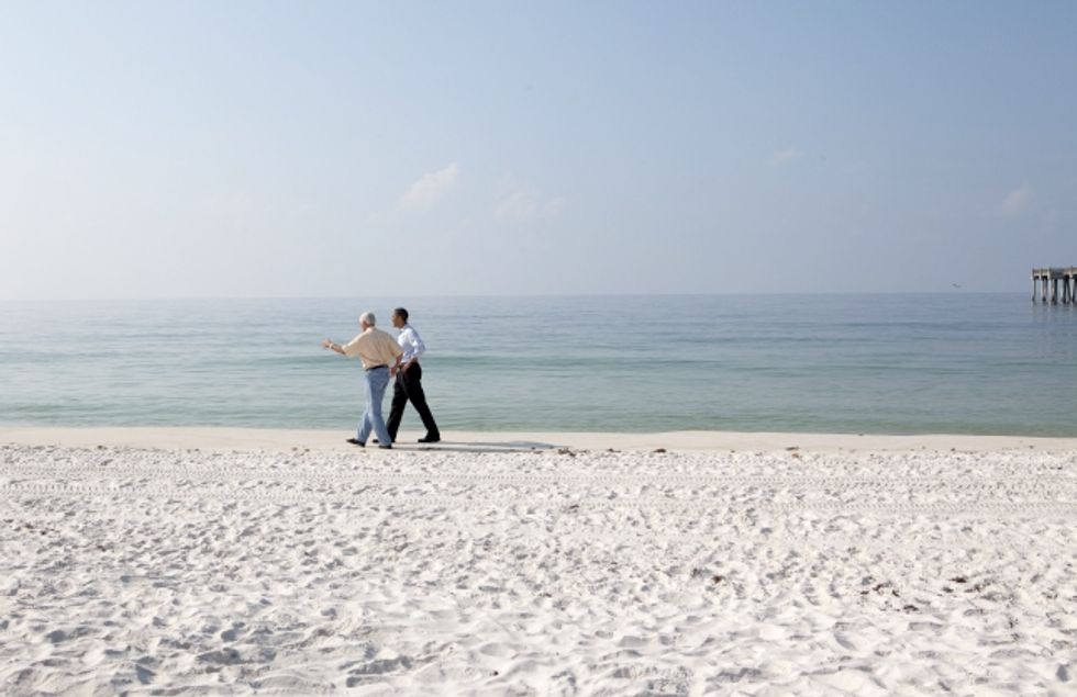 Poll: American Women Unaware Nation’s Beaches And Wildlife Are Too Tough To Let a Little Oil Bother Them