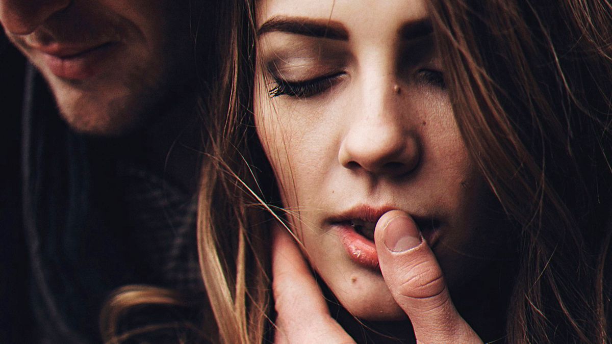 15 Mistakes We Can't Seem To Stop Making In Our Relationships