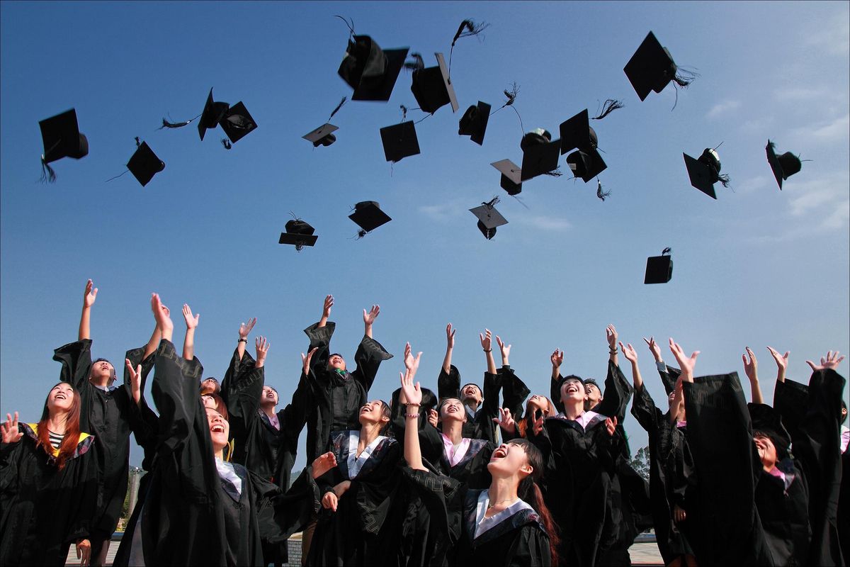 11 Things I Wish I Could Tell My Brother Upon Graduation