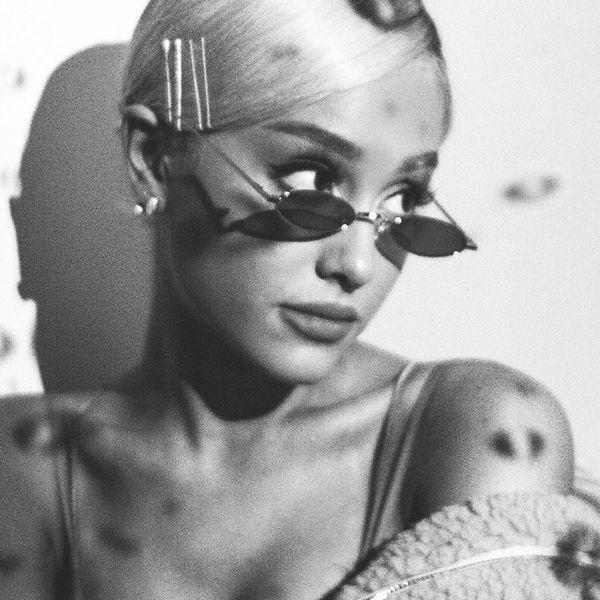 Ariana Grande Teases New Music on Twitter