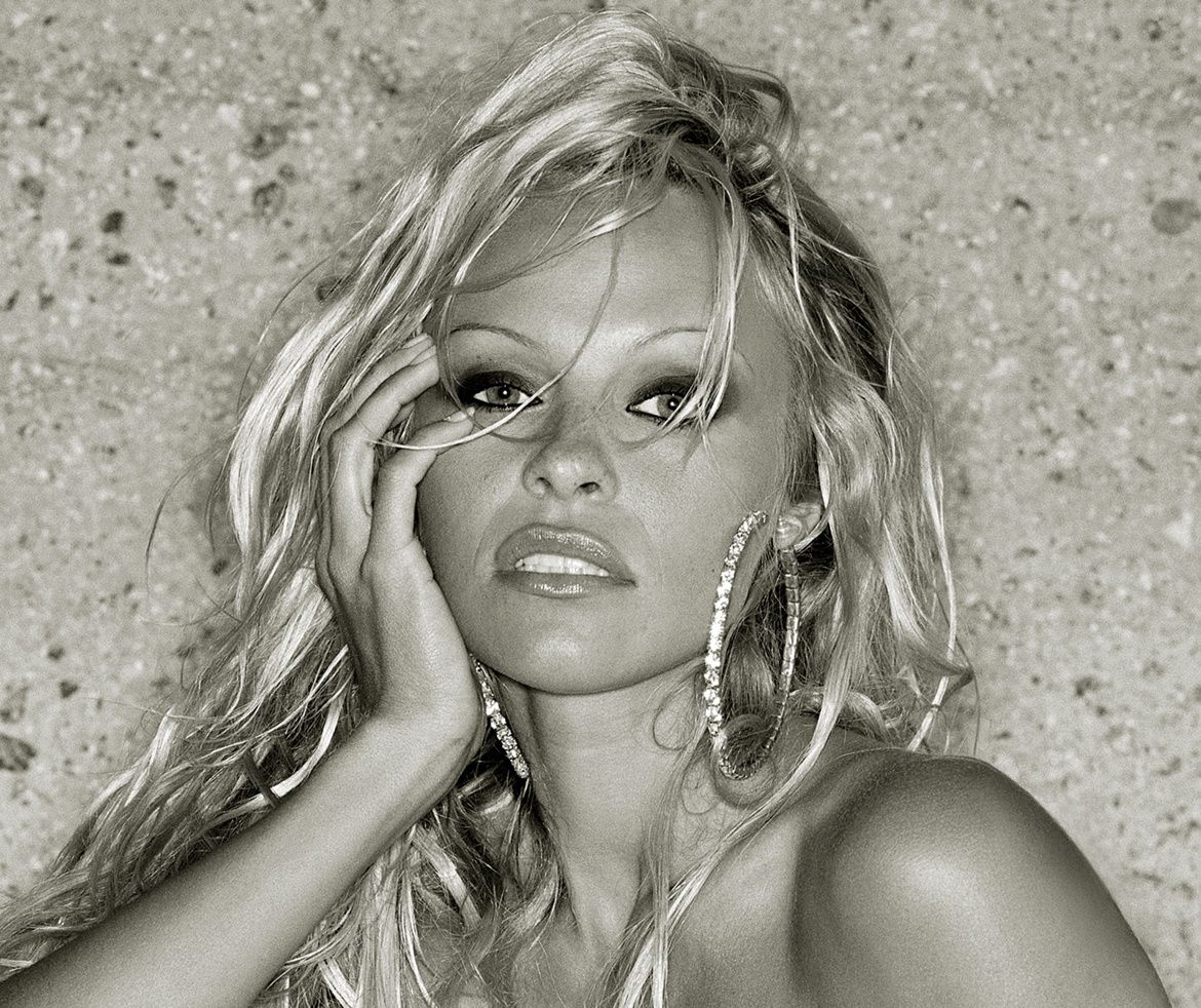 Sexpert Pamela Anderson on Her New Book, pic