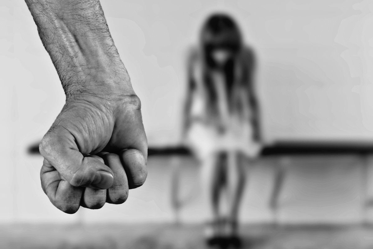 Le banlieue degli abusi: Parigi è capitale anche delle violenze sessuali