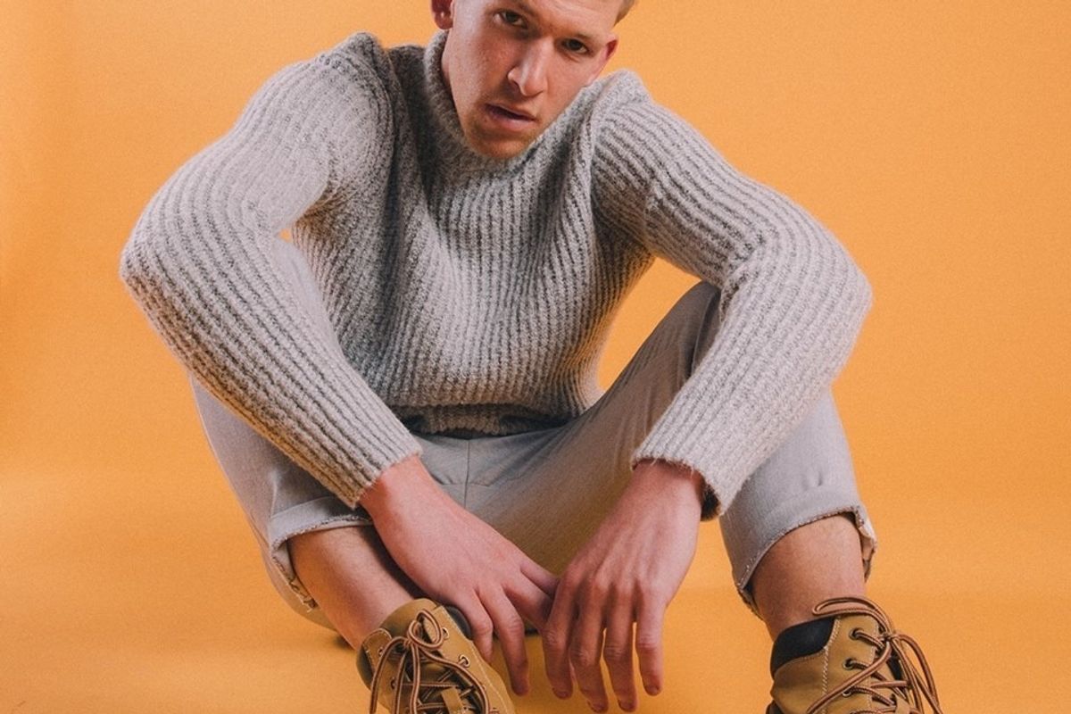 PREMIERE | Matt Hall Wades Through Toxic Relationship With New Song "Self Help"
