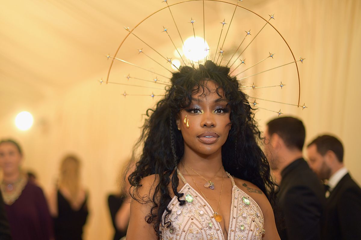 Chris Habana: the Designer Behind SZA’s Heavenly Met Gala Halo