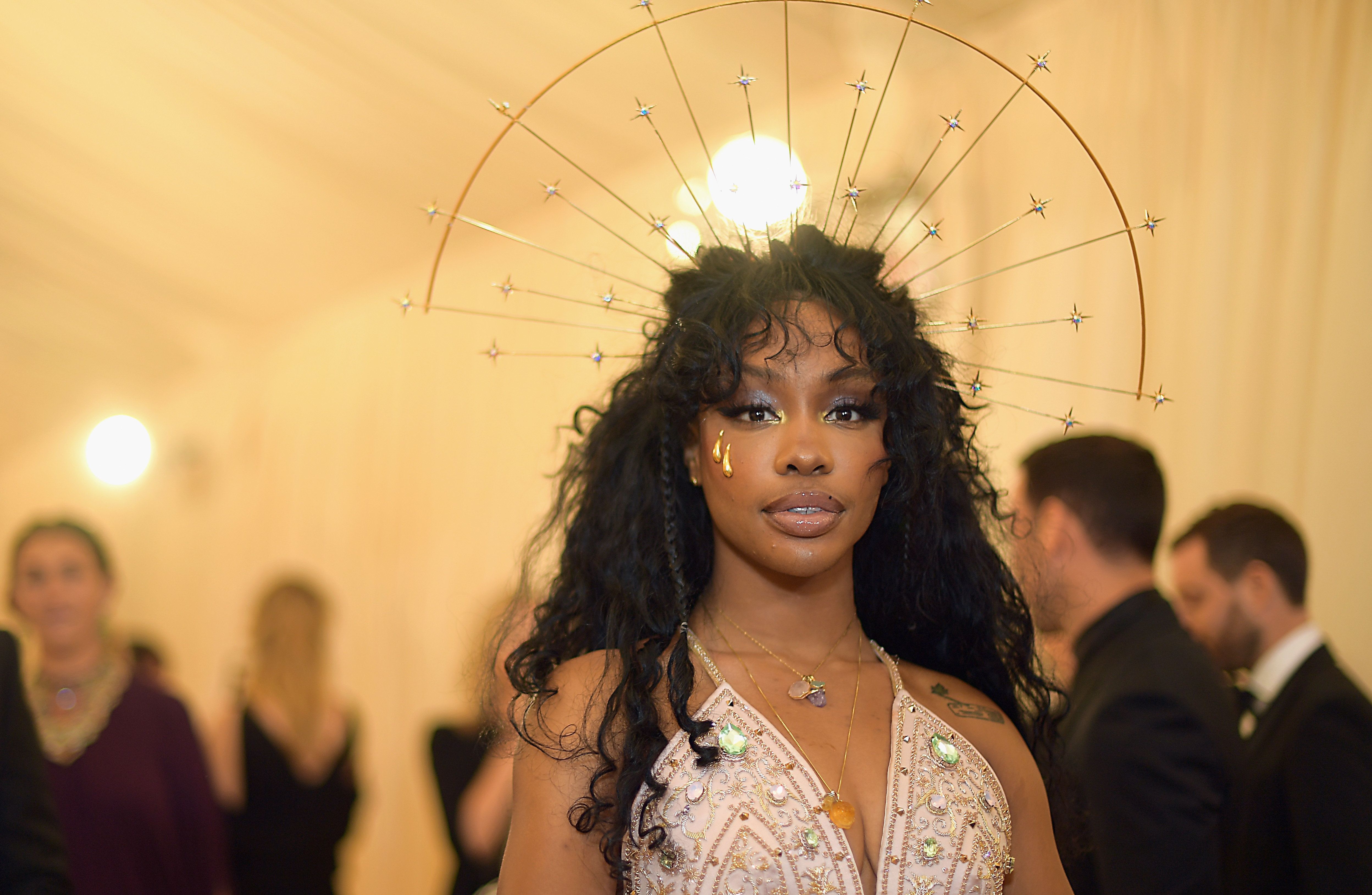 Chris Habana the Designer Behind SZA s Heavenly Met Gala Halo