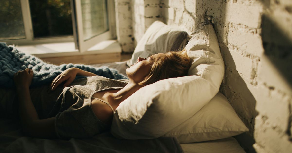 Sleeping In On The Weekend May Lead To A Longer Life, Study Finds