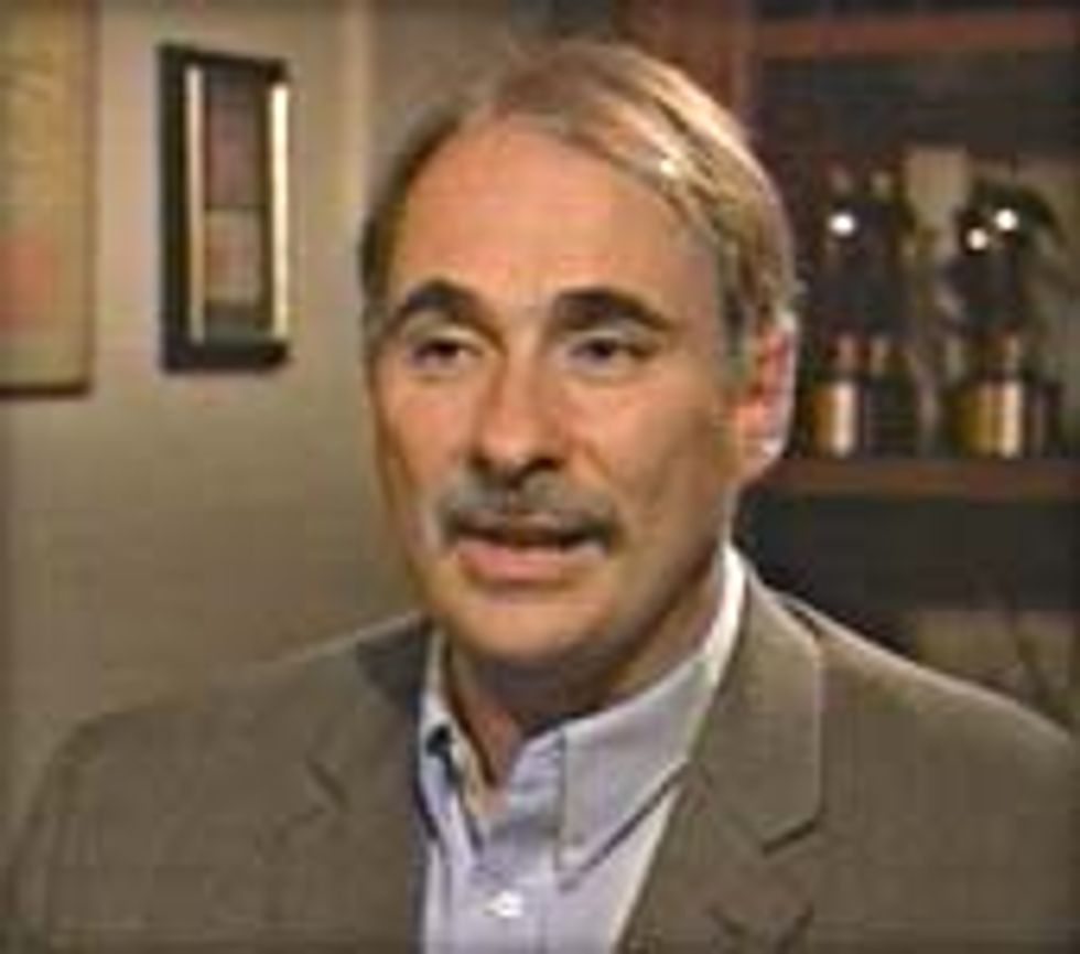 David Axelrod Goes Out Of Way To Make Embarrassing Comments