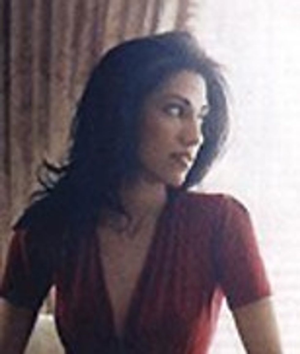 Secret Weiner-Abedin Engagement Finally Revealed!