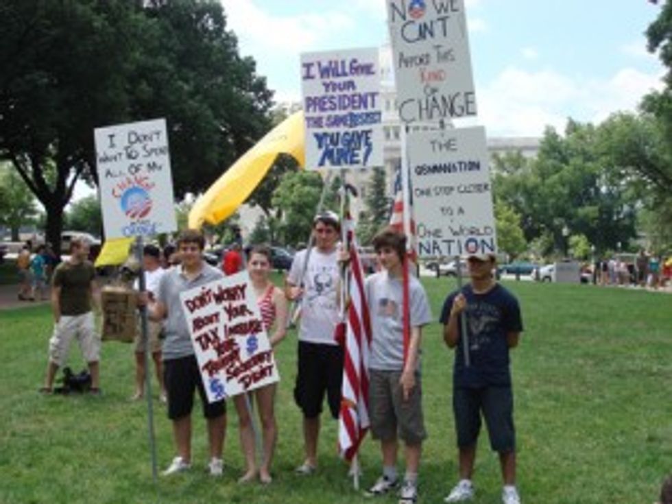 A Confederacy of Teabags: Intern Riley's ReLOVEution
