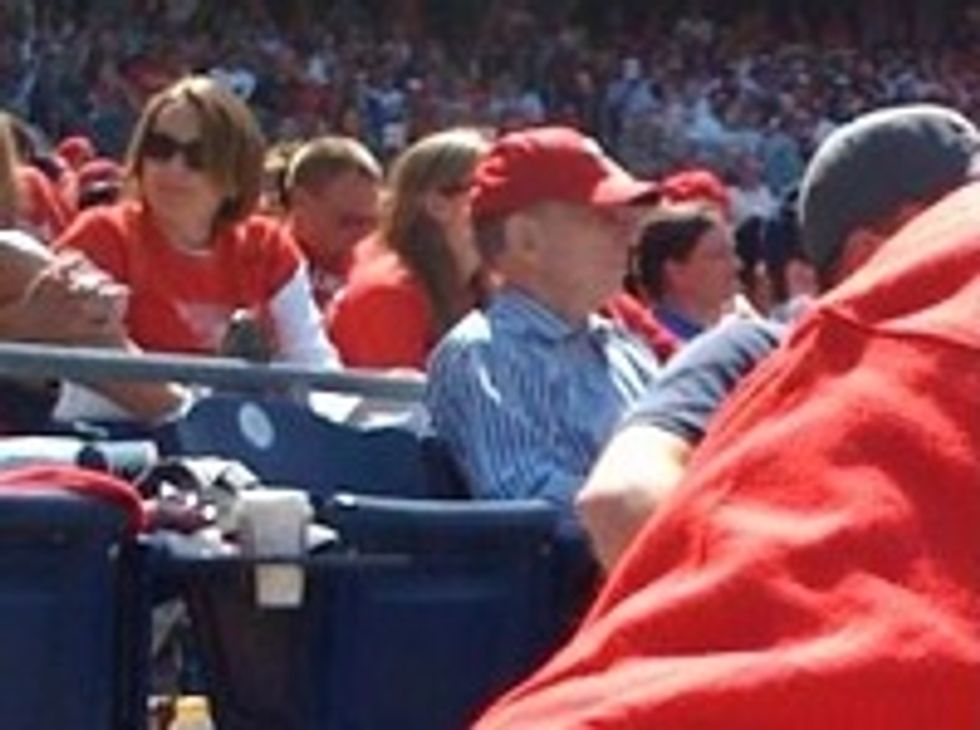 Backlog Wonk'd: Arlen Specter Watches The Baseball, Hitchens Enjoys Noel Coward, Tony Perkins Throws Off 'Vibes'