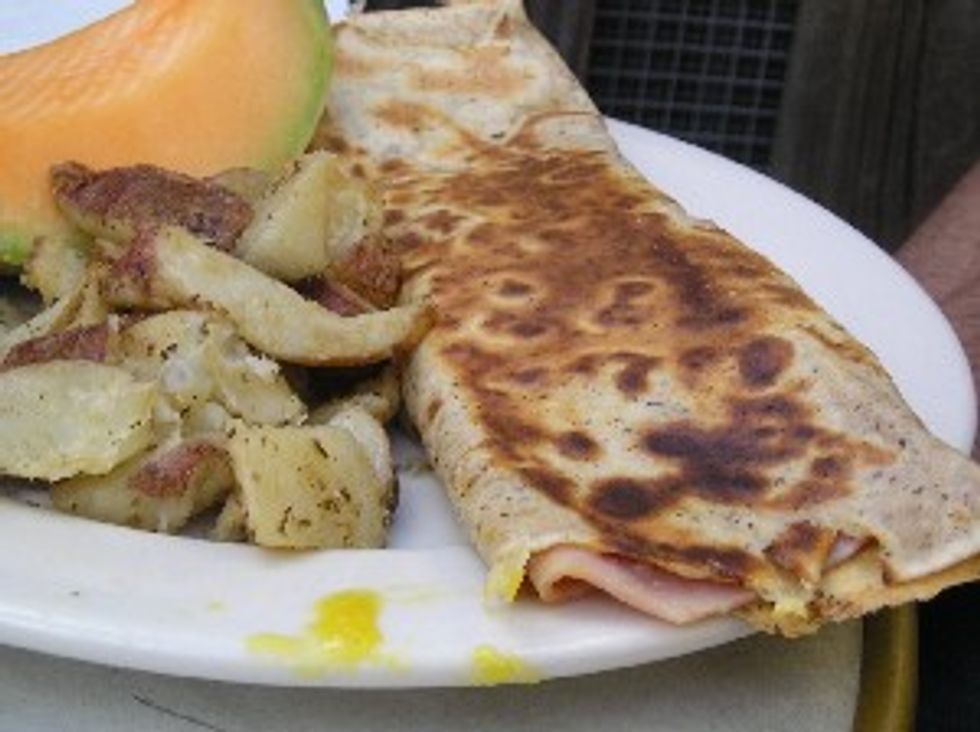 Crepes & Croissants At L'Enfant Cafe-Bar