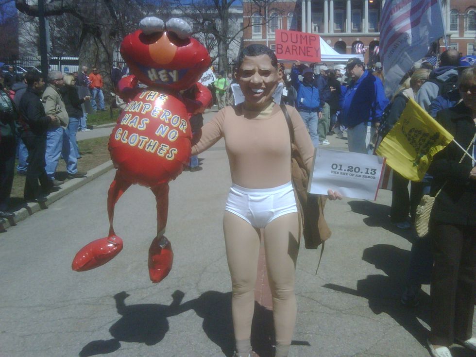 Obama Naked In Boston!