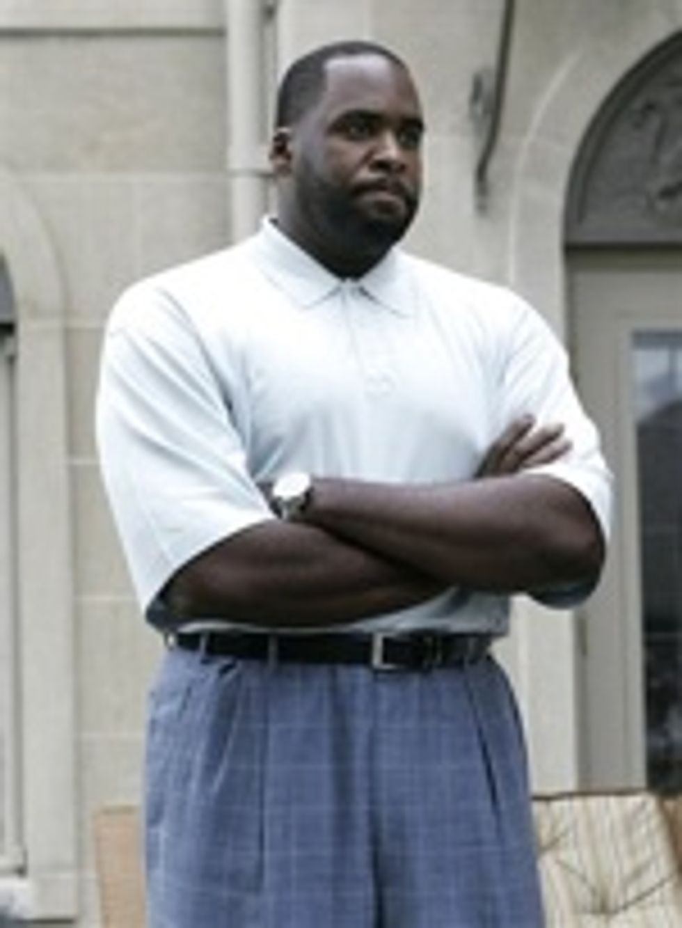 Kwame Kilpatrick Released From Jail, Makes Bee-Line To Benz Chili Bowl
