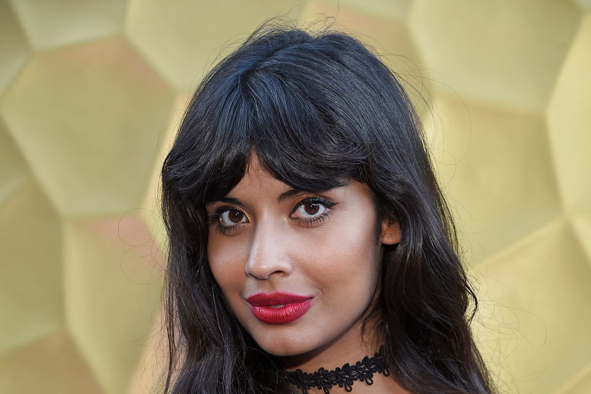 Jameela Jamil's anti-airbrushing campaign isn't the answer.