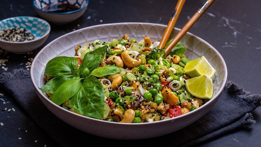 Easy Vegetable Fried Rice Recipe (With Cashews)