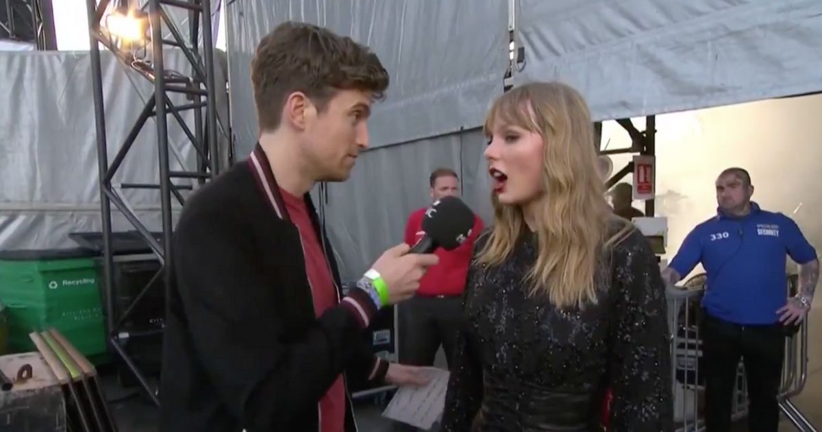 Interviewer Jokingly Tells Taylor Swift That She Needs To Shower—And She Rolls With It