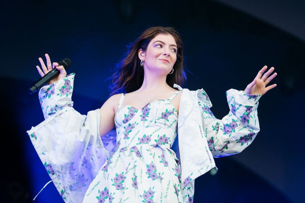 9 Best Lorde Lyrics Of Any Song Of All Time 9 best lorde lyrics of any song of all time