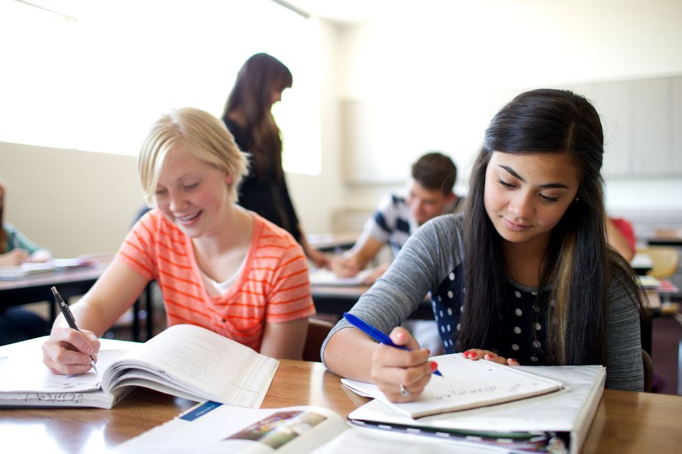 https://www.lds.org/media-library/images/high-school-students-classroom-1253696?lang=eng