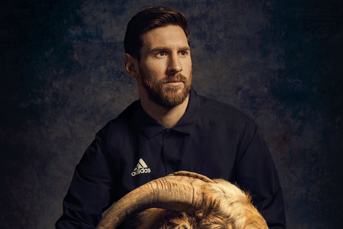 Opiáceo Hecho un desastre Parche Leo Messi: El G.O.A.T. - PAPER Magazine