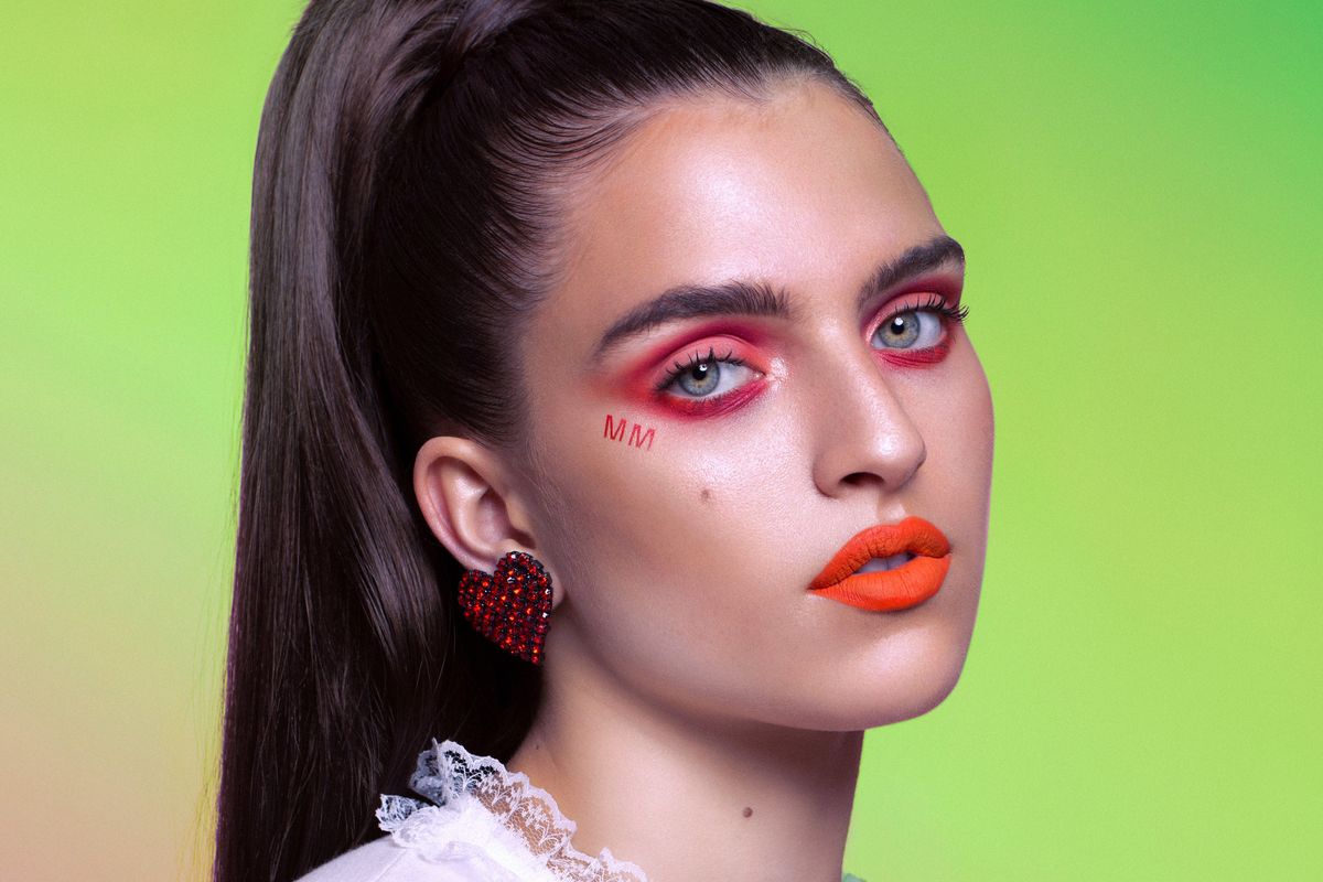 British Pop Singer Mae Muller Is Just Getting Started - PAPER