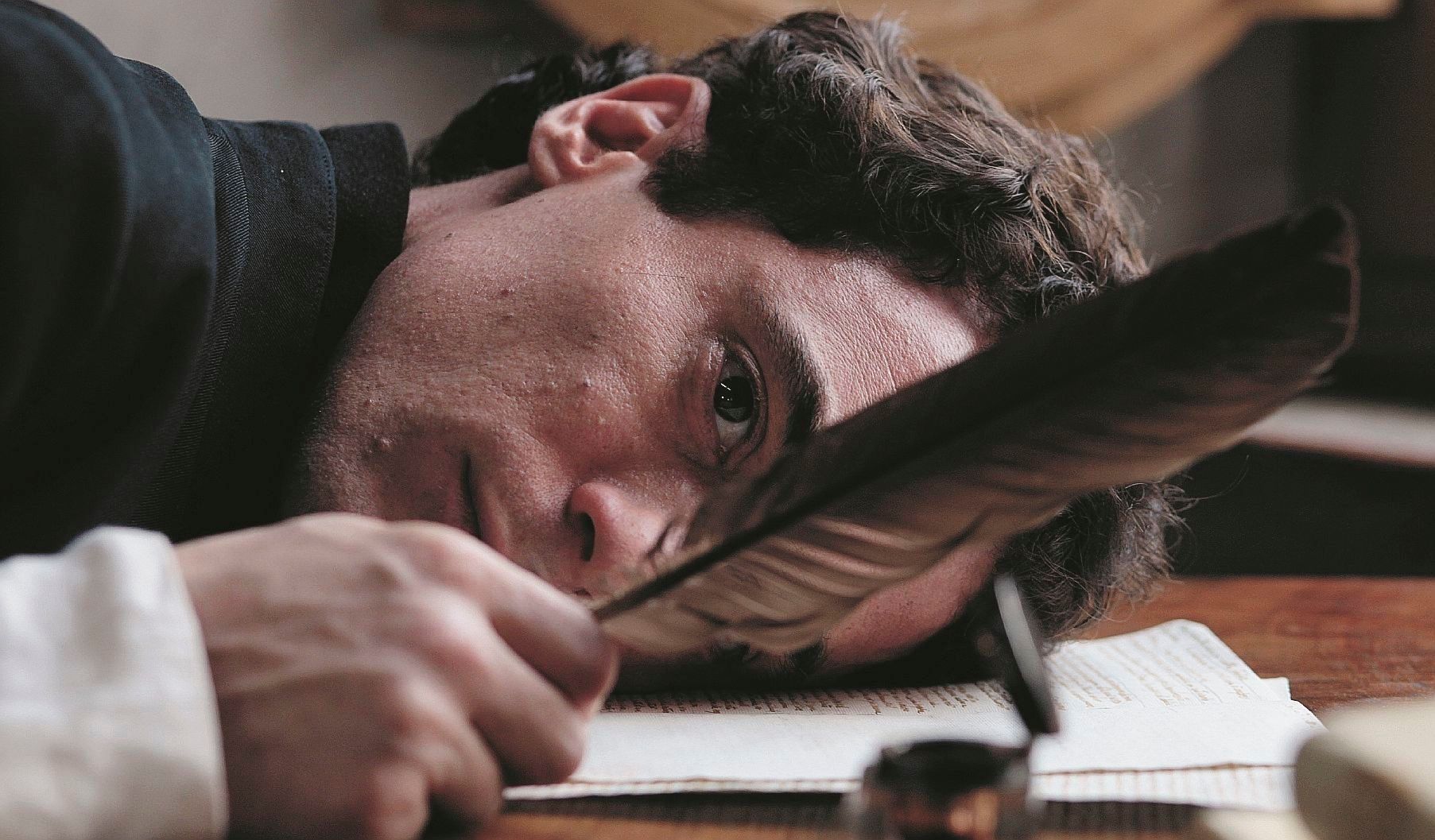 Basta con la favola del poeta sfigato: Leopardi fu un genio identitario e ribelle