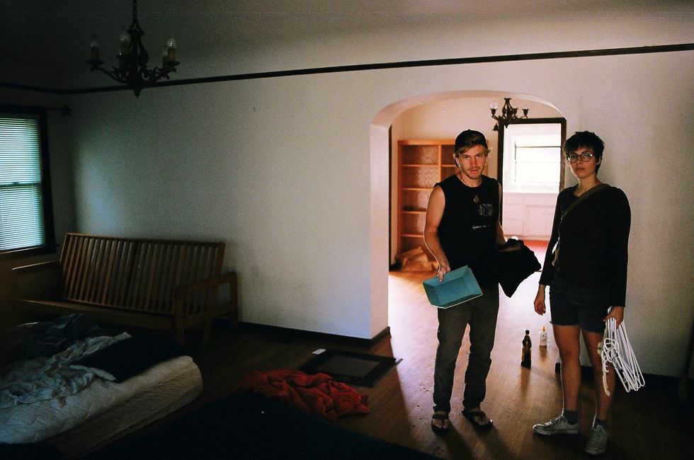 9 Things Nobody Tells You Before Moving Away From Home