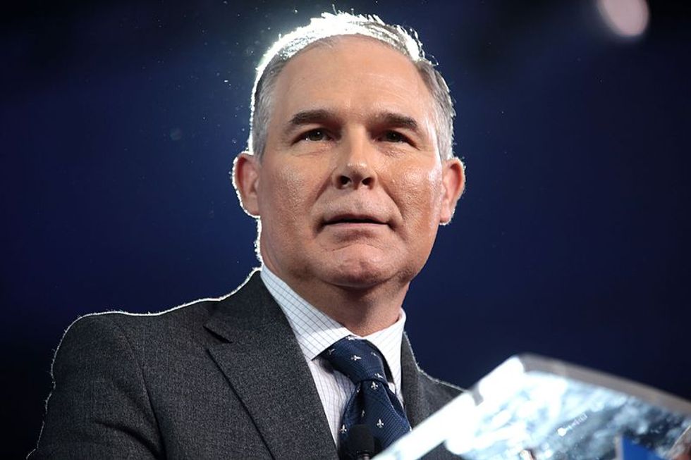 How To Moisturize Better Than Scott Pruitt, Without Assistance From Your Security Detail