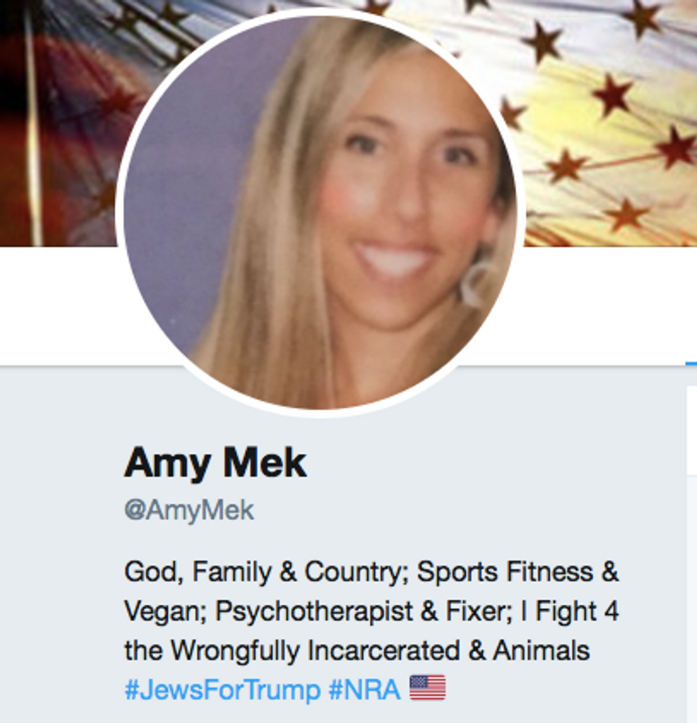 Muslim-Hating Trump Twitter Bot Is Real Live Asshole, Turns Out