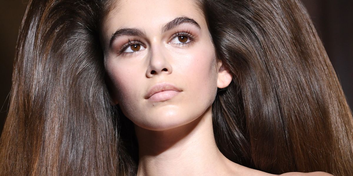 Kaia Gerber’s Hair at Valentino Is Full Of Beauty Secrets