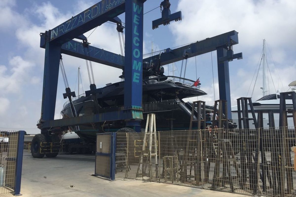 After thousand of migrants, Italy has now saved Macron’s big boat