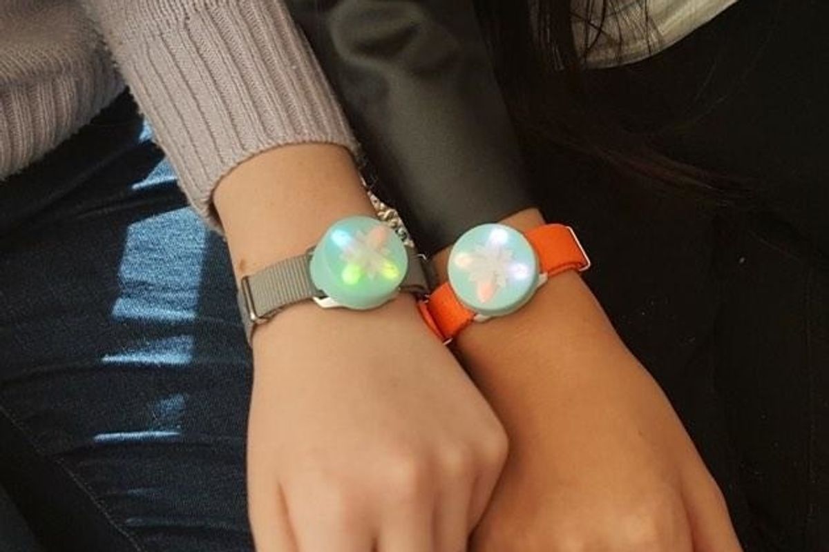 jewelbots coding children wearables