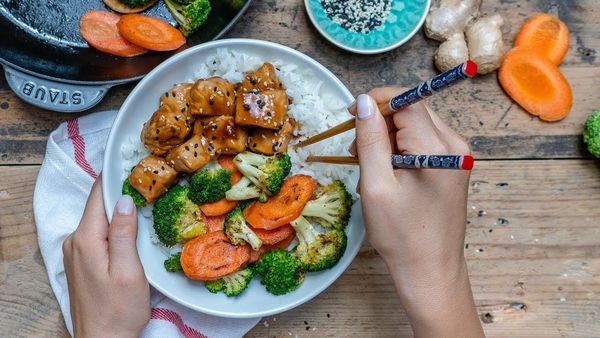 Easy Teriyaki Chicken With Rice And Vegetables