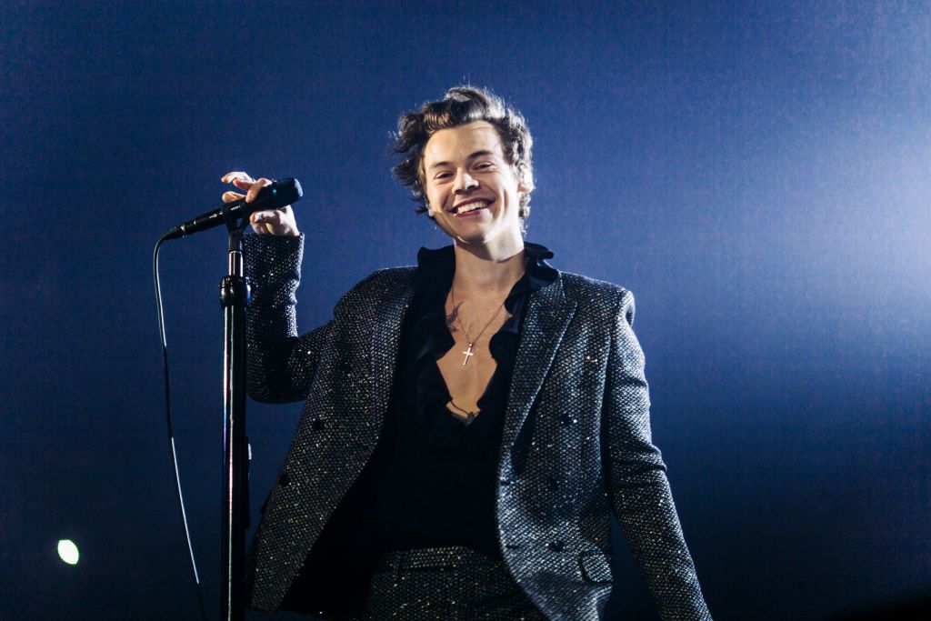 Harry Styles Ends His Debut Tour in Los Angeles - PAPER Magazine