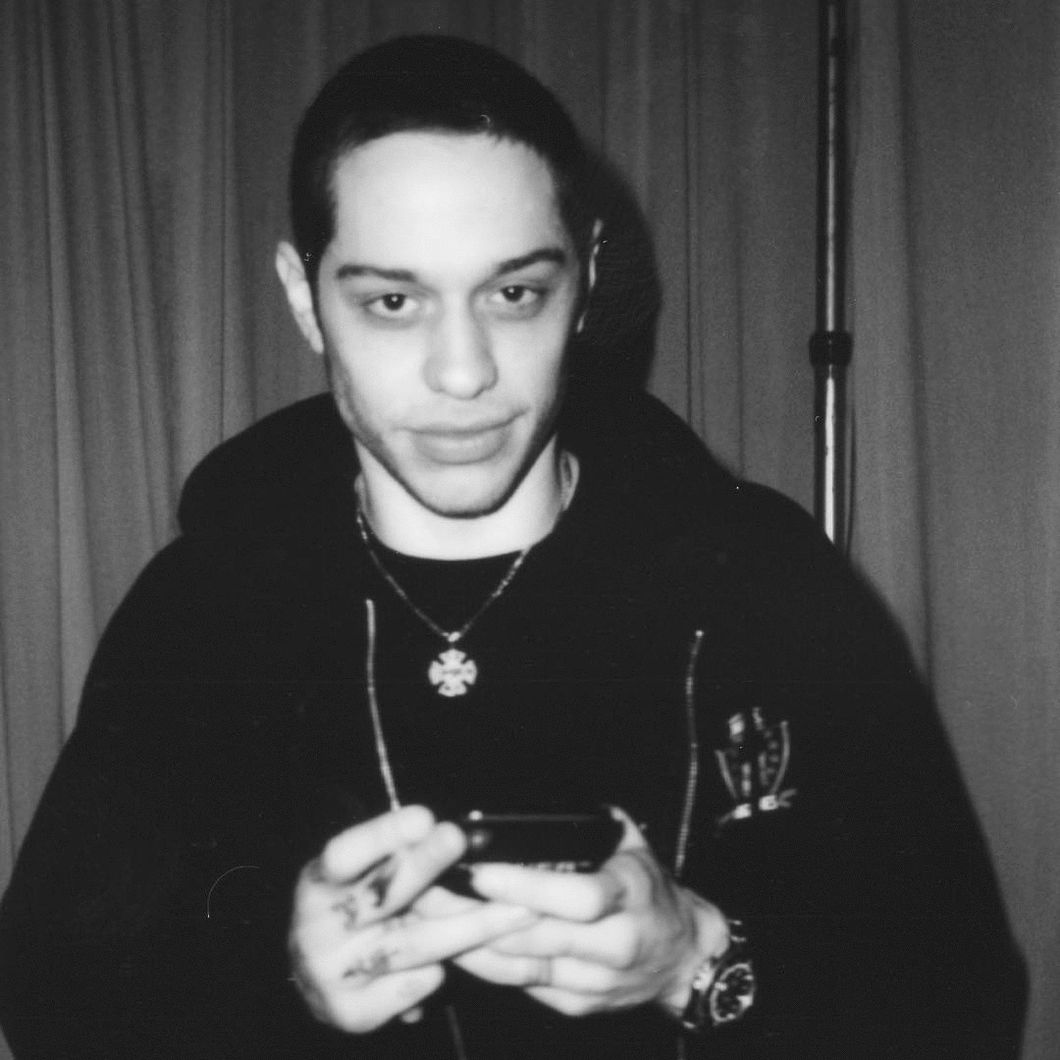 Your Fantastic, Awkward, Uncomfortable, And Enjoyable Family Reunion As Told By Pete Davidson Gifs