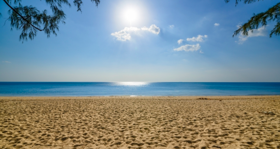 Caribbean Nude Beach Voyeur - The Nude Beach